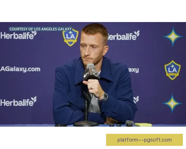 玛尔科罗伊斯免签加盟洛杉矶银河首秀传射建功助队取胜